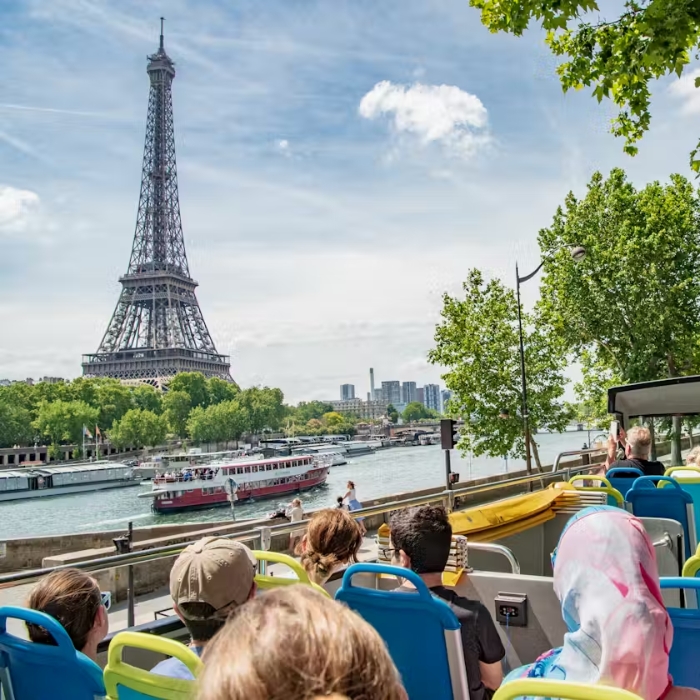 Paris Hop-On Hop-Off Bus